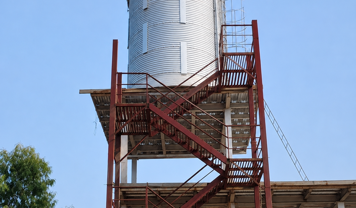 overhead water tank
